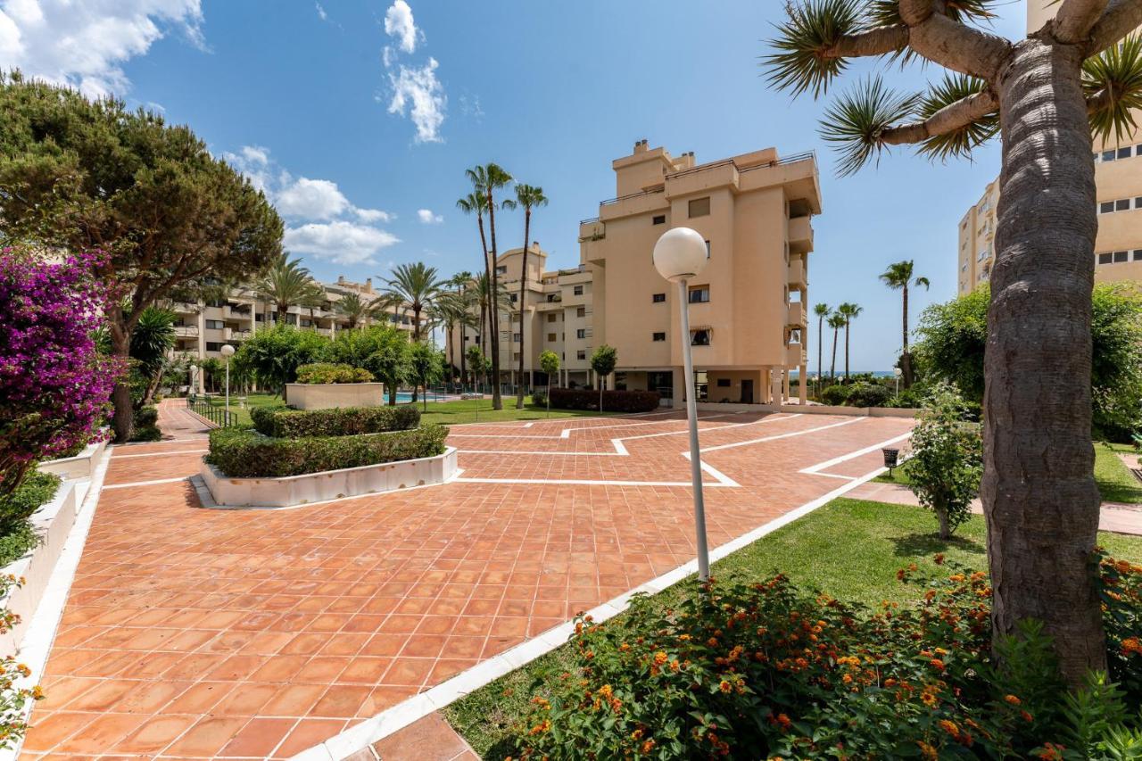 Malagasuite Torremolinos Seaside Penthouse Exterior photo