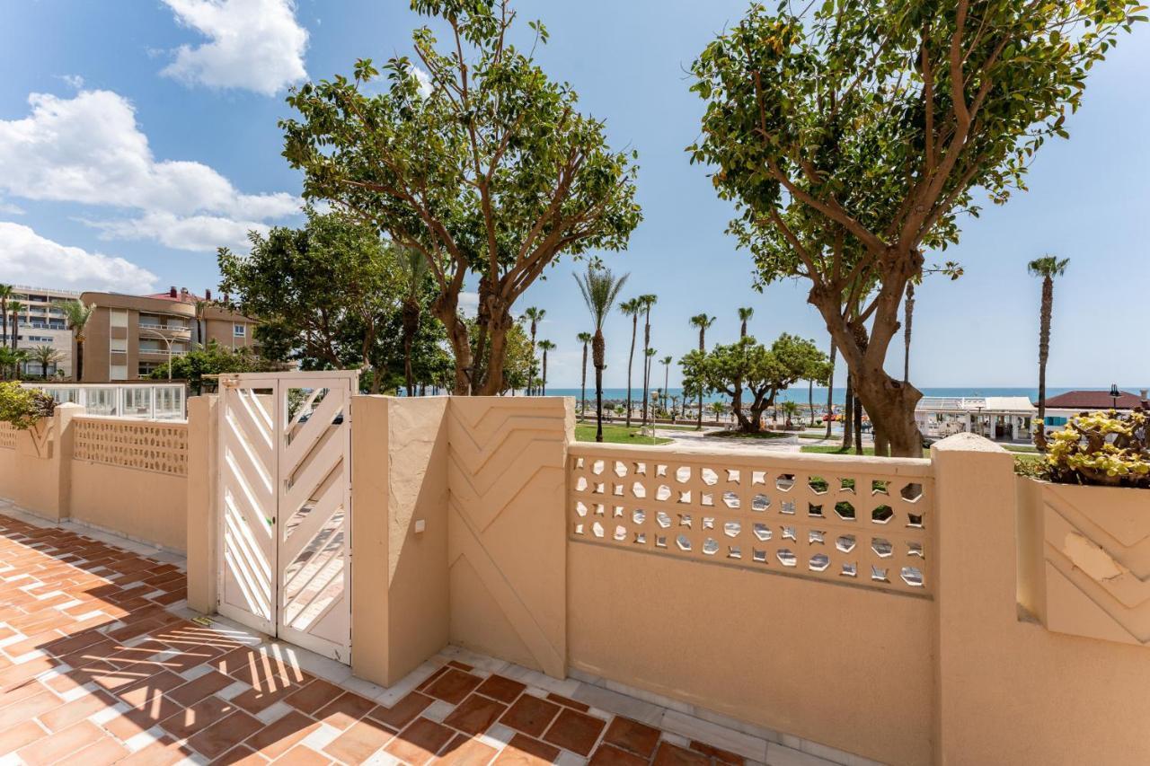 Malagasuite Torremolinos Seaside Penthouse Exterior photo